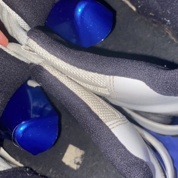 Air Jordan 11 Concord 2011 - Picture 7 of 8